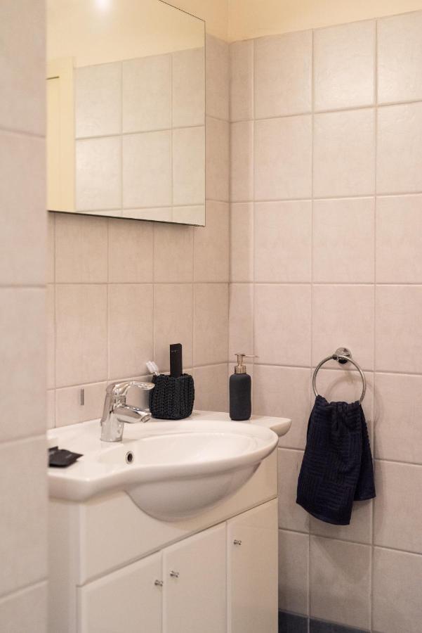 Two Bedroom In Syntagma - Ermou Area Athens
